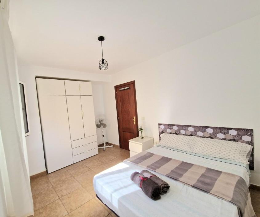 סן איסידרו Spacious Independent Chalet Next The Airport - Sea מראה חיצוני תמונה