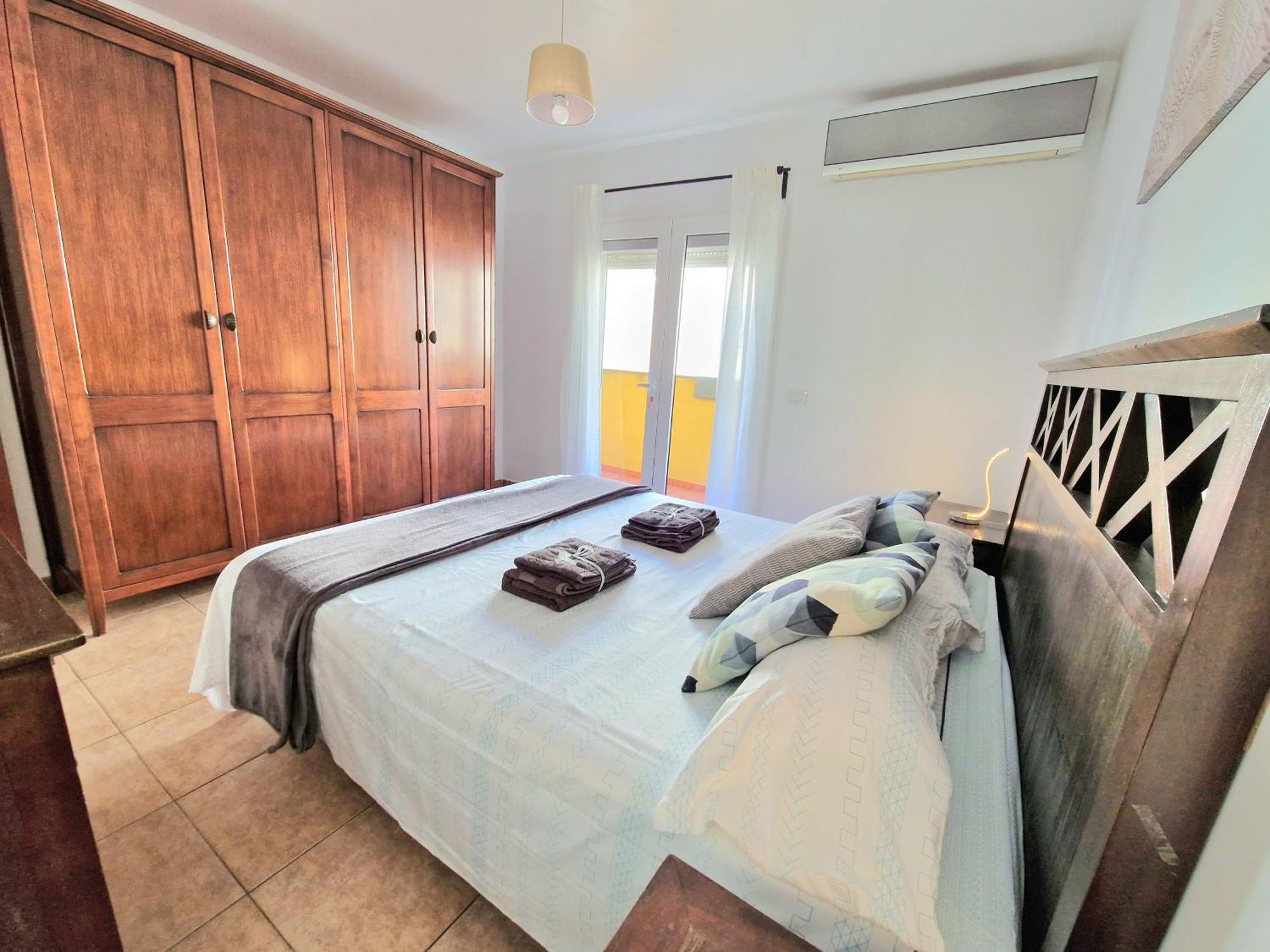 סן איסידרו Spacious Independent Chalet Next The Airport - Sea מראה חיצוני תמונה